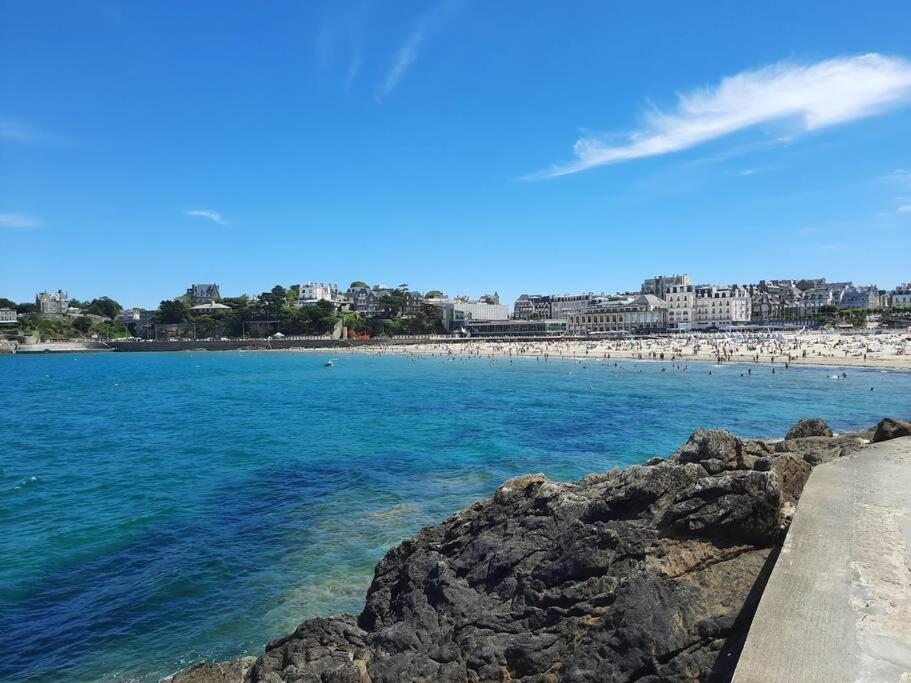 Le Jacaranda-A 2 Min De La Plage, Hyper Centre De Dinard, Vue Mer De La Fenetre Ngoại thất bức ảnh