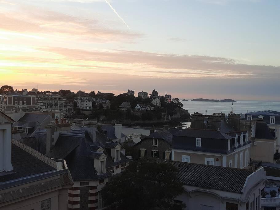 Le Jacaranda-A 2 Min De La Plage, Hyper Centre De Dinard, Vue Mer De La Fenetre Ngoại thất bức ảnh