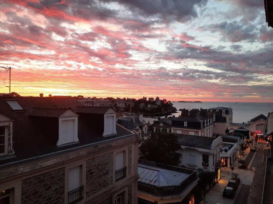 Le Jacaranda-A 2 Min De La Plage, Hyper Centre De Dinard, Vue Mer De La Fenetre Ngoại thất bức ảnh
